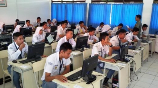 Pelajar Indonesia Salah Satu Pengguna Teknologi Tertinggi Dunia