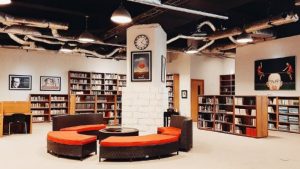 Perpustakaan di Era Digital Menggunakan Teknologi AI