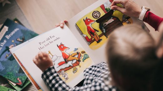 Buku Bergambar untuk Anak Belajar Membaca